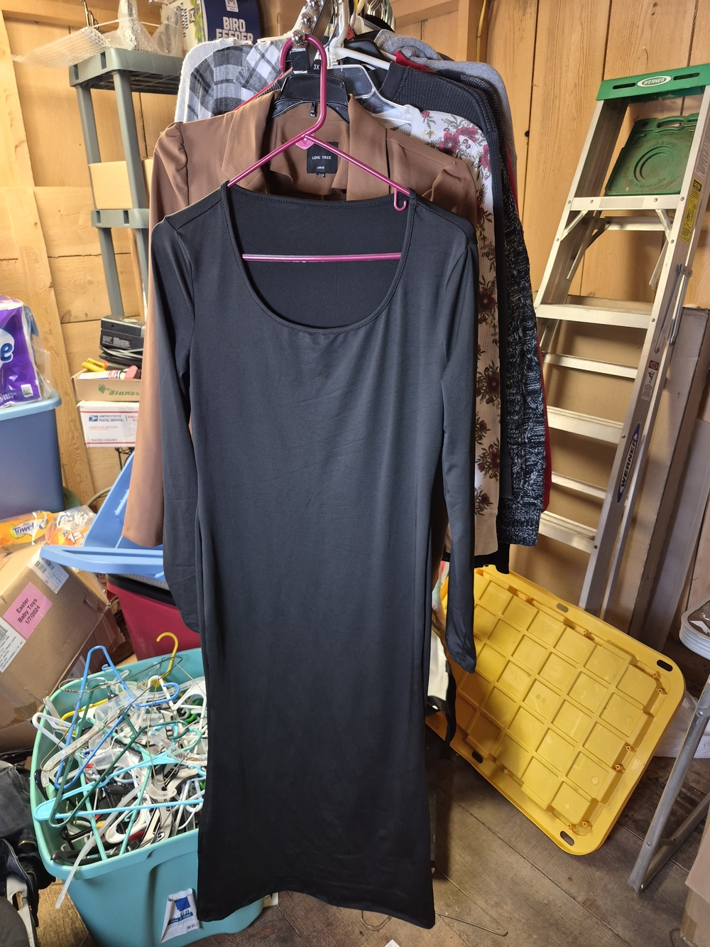 Classic Black Long Sleeve Scoop Neck Dress Bin 64
